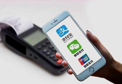 移動支付格局迎變局 巨頭或遇挑戰(zhàn)，新型設(shè)備一年吸引逾億用戶