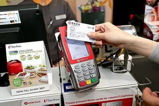 全球移動(dòng)支付新趨勢(shì) 多元化設(shè)備與技術(shù)引領(lǐng)無(wú)現(xiàn)金社會(huì)